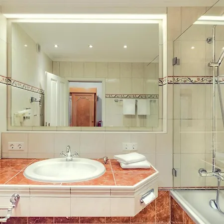 酒店 Familotel Bavaria 4*