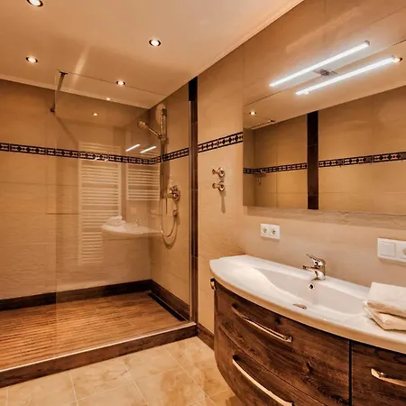 Familotel Bavaria 酒店 4*